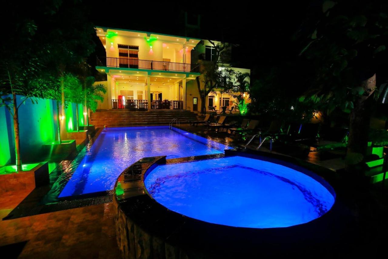 Hotel River Front Tissamaharama Εξωτερικό φωτογραφία